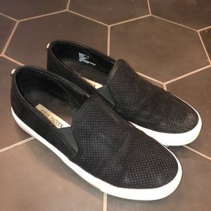 Steve Madden Slip-Ons